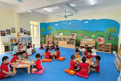 [video] Tiết học thư viện của trẻ (mầm non xã Vũ Bản)