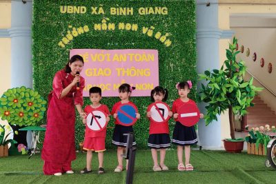 [video] Bé tìm hiểu biển báo giao thông (Mầm non Vũ Bản)